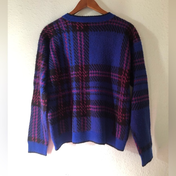 Plaid Sweater - Picture 3 of 6